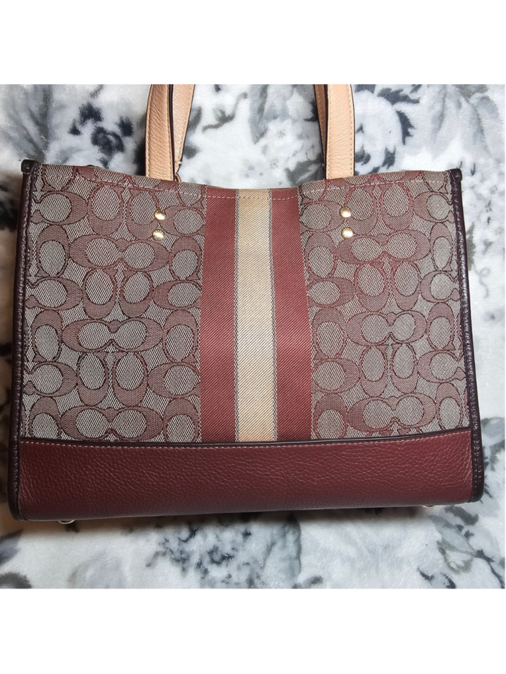 Burgundy 29Coach Dempsey Tote 22 in Signature Jacquard with Stripe & Patch - Picture 2 of 12